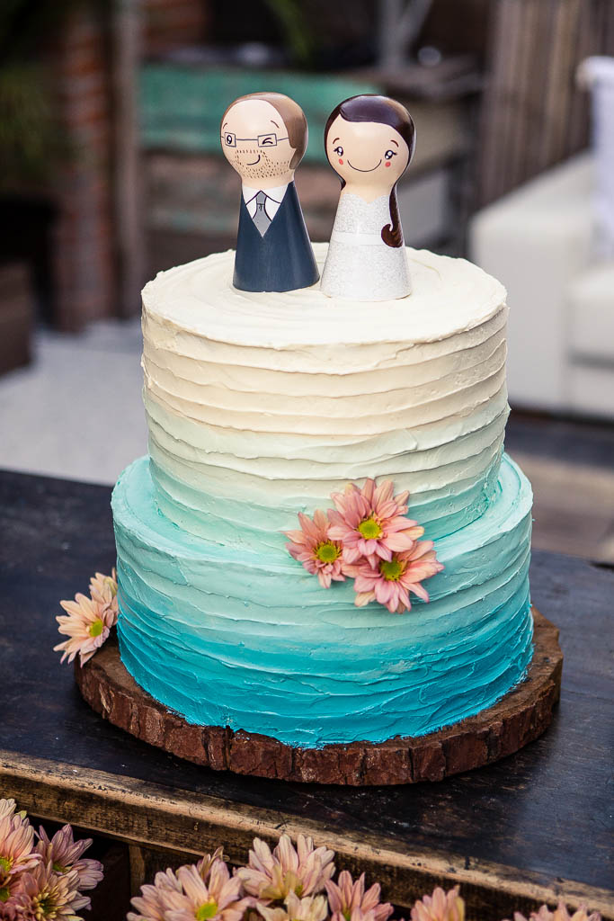 bolo de casamento buttercream degradé flores naturais Curitiba Julia Guedes